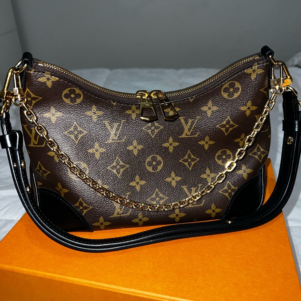 Authentic Louis Vuitton Boulogne